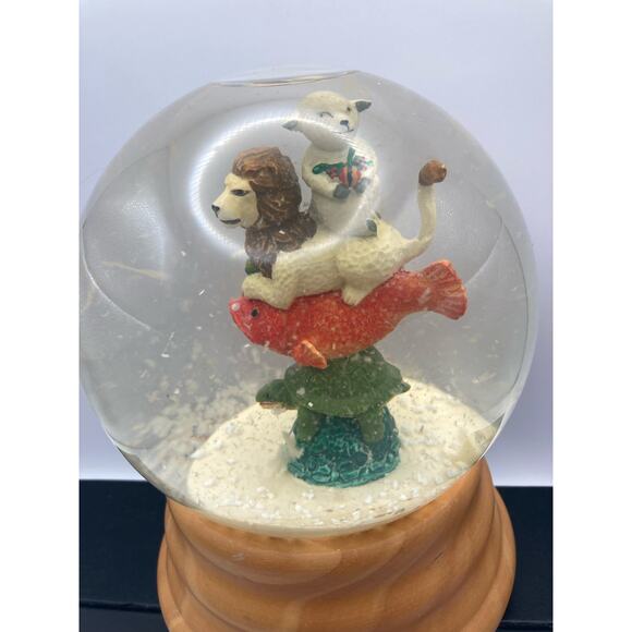 VTG Department 56 Neiman Marcus Musical Snow Globe " Teach the World to Sing " - Picture 1 of 5